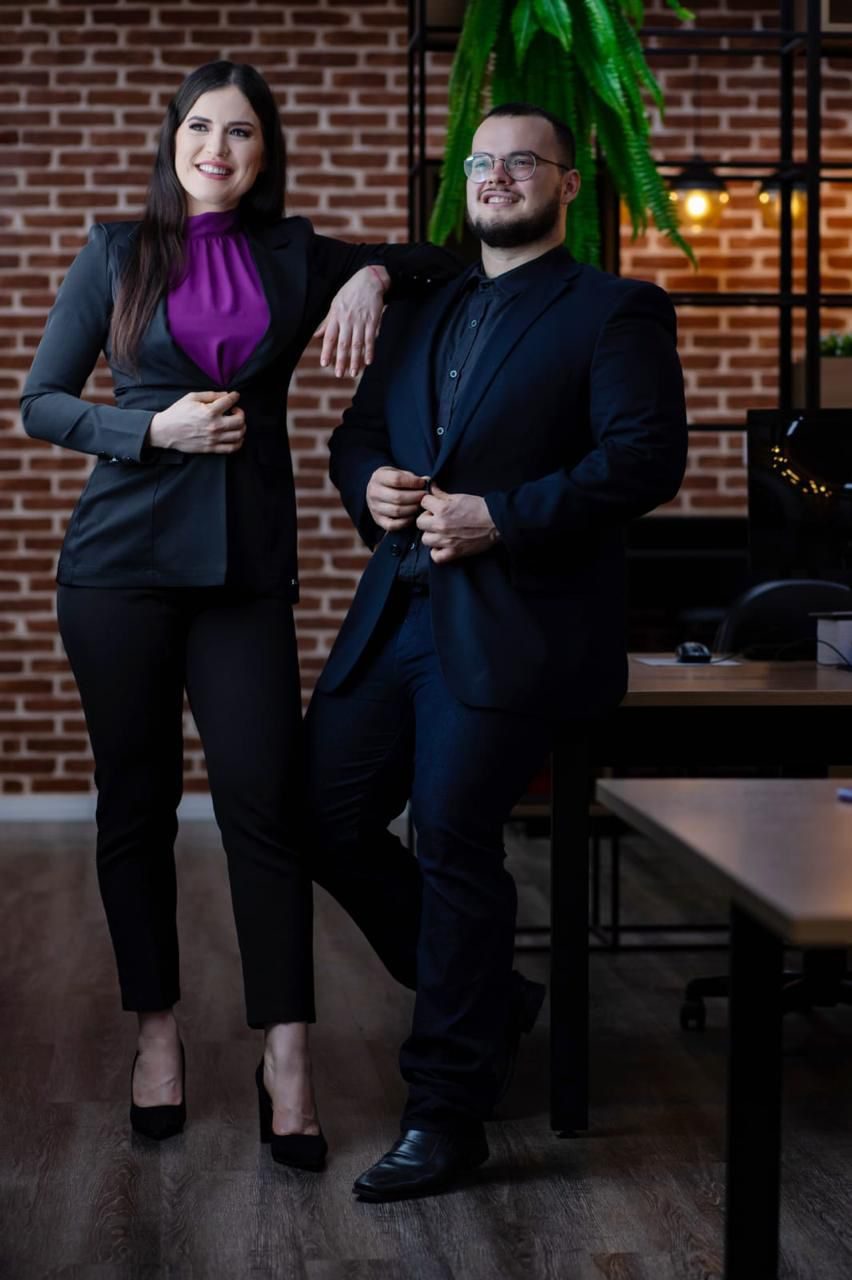 Equipe da Elleven Contabilidade no escritório